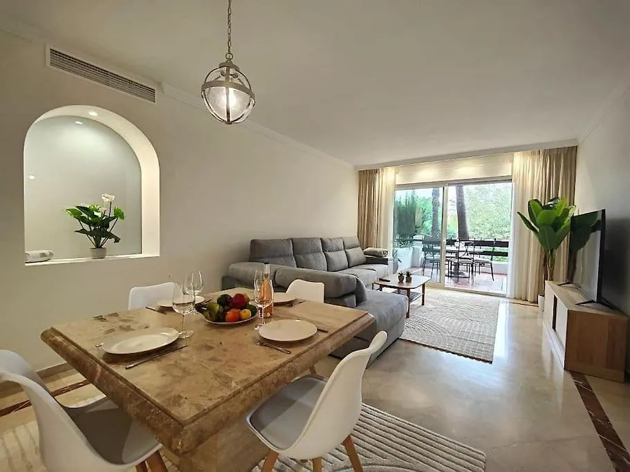 Costalita Direct Beach Access Apartment Estepona