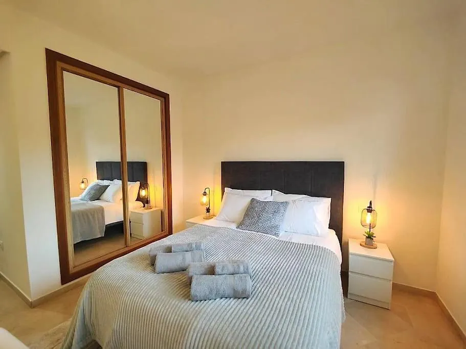 Costalita Direct Beach Access Apartment Estepona 0*,  Spain