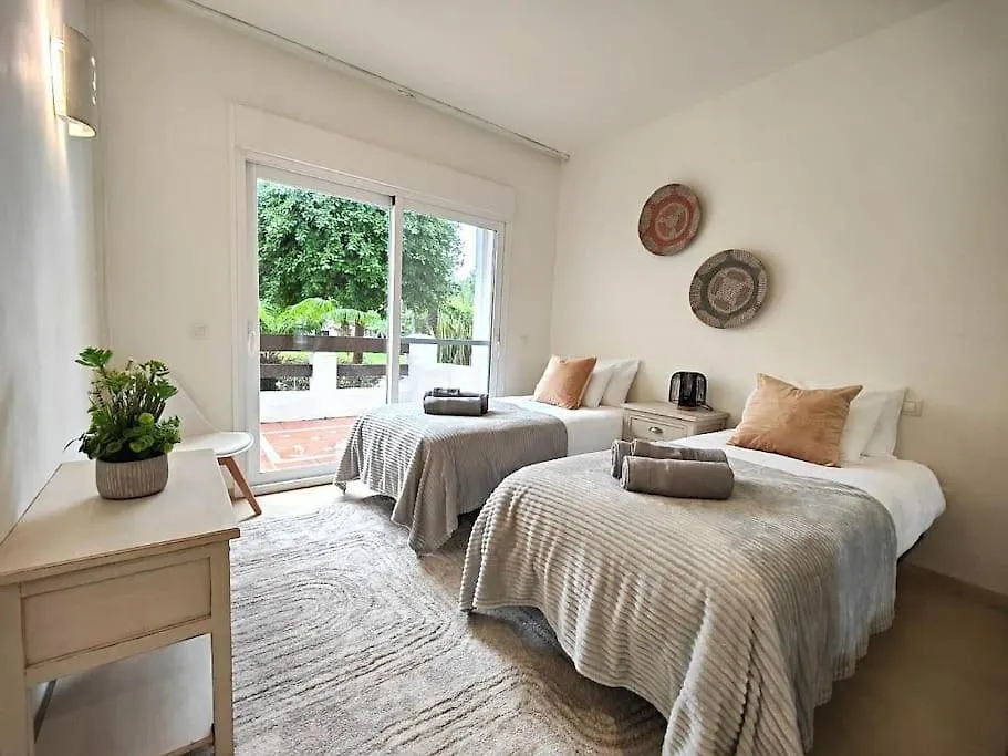 Costalita Direct Beach Access Apartment Estepona